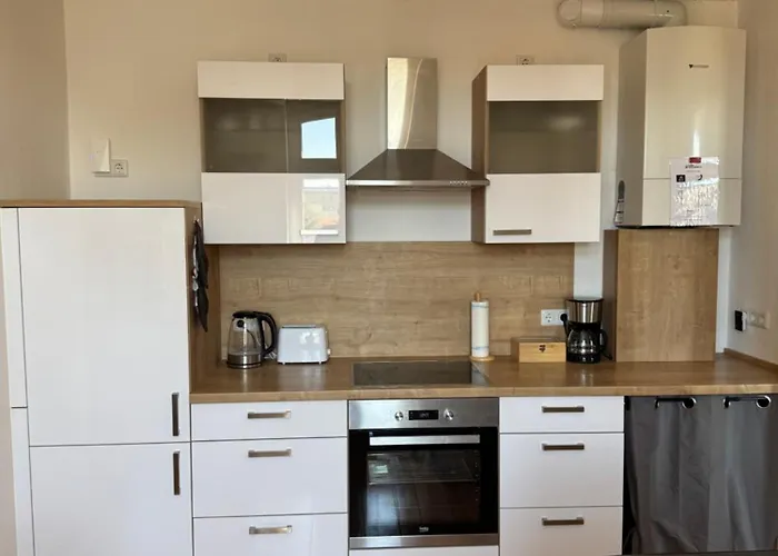 Kaminzimmer * 特雷宾